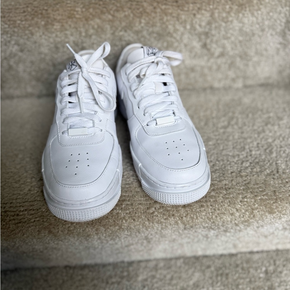 White AF-1 pixel - Picture 4 of 7